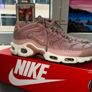 Blush Pink Nike Air Max ✨